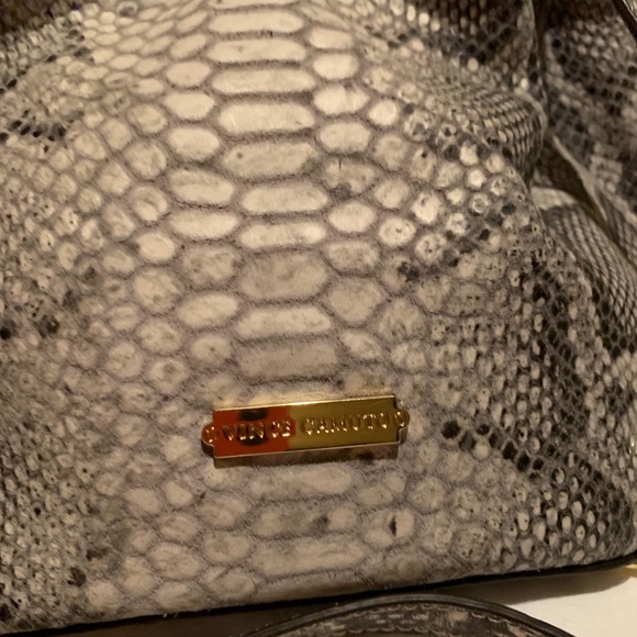 Vince Camuto - Picture 4 of 8